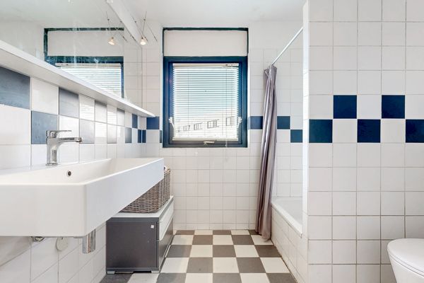 Chris De Jongstraat 8, Leiden