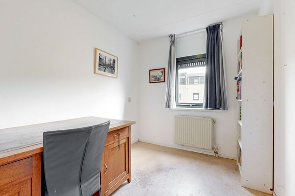 Chris De Jongstraat 8, Leiden