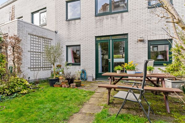 Chris De Jongstraat 8, Leiden