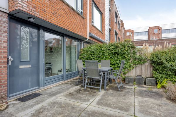 Elly Kerckhoffskade 12, Leiden