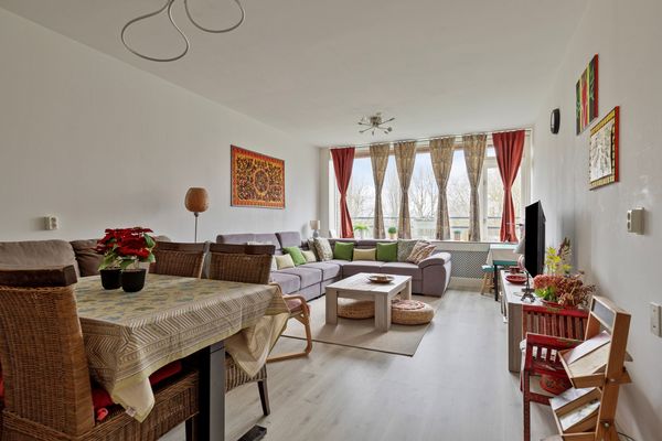 Jan Luykenlaan 82, Leiden