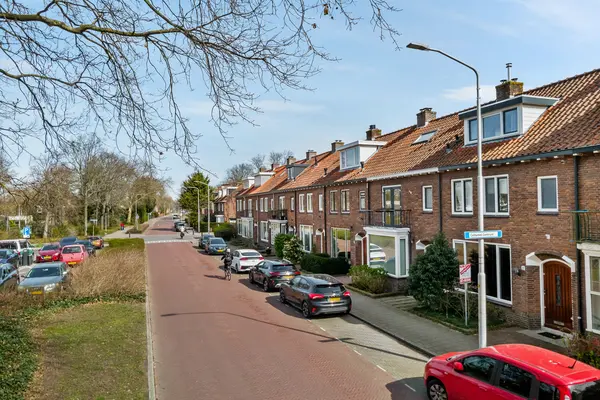 Prins Bernhardlaan 52, Voorschoten
