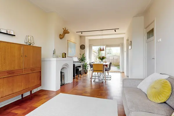 Prins Bernhardlaan 52, Voorschoten