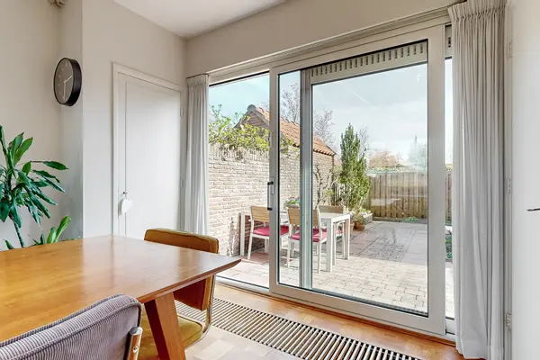 Prins Bernhardlaan 52, Voorschoten