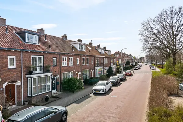 Prins Bernhardlaan 52, Voorschoten