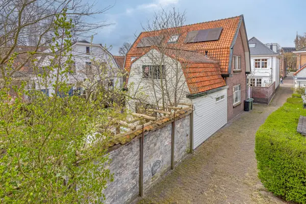 Straat Ter Leede 2, Warmond