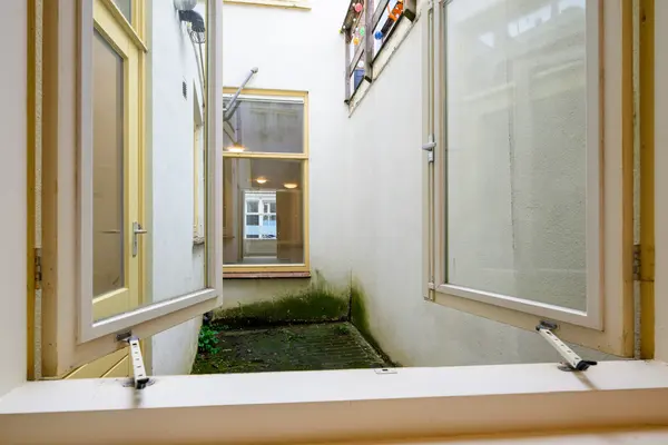 Janvossensteeg 24, Leiden