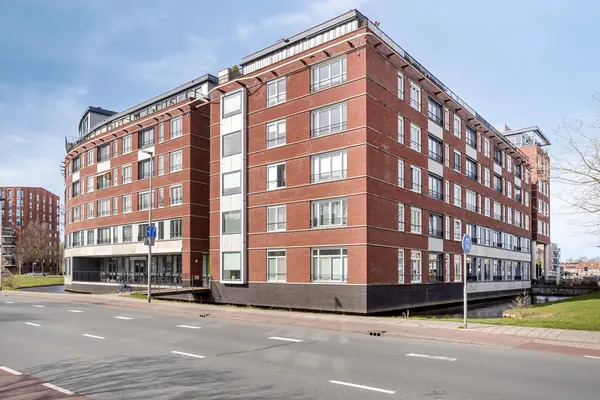 Ommedijk 40, Leiderdorp