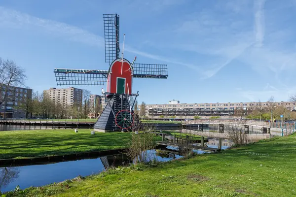 Lelielaan 21, Oegstgeest