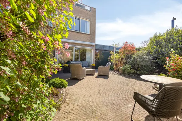Mauritsstraat 10, Zoeterwoude