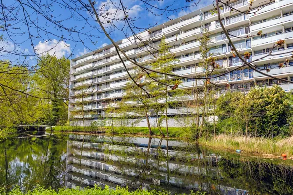 Condorhorst 95, Leiden