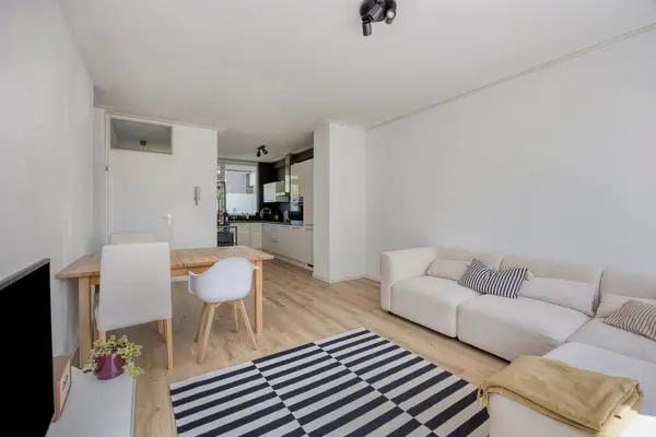 Opaalstraat 215, Leiden