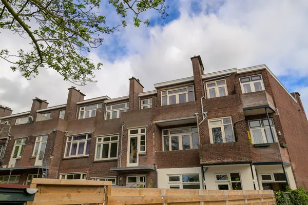 Hoge Rijndijk 105A, Leiden