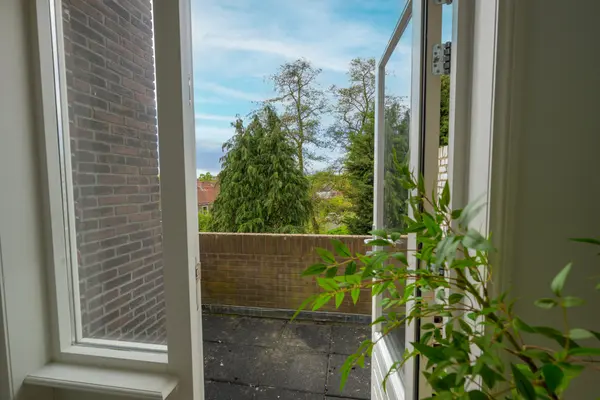 Hoge Rijndijk 105A, Leiden