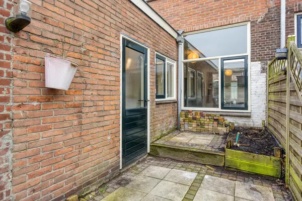 Nassaustraat 20, Leiden