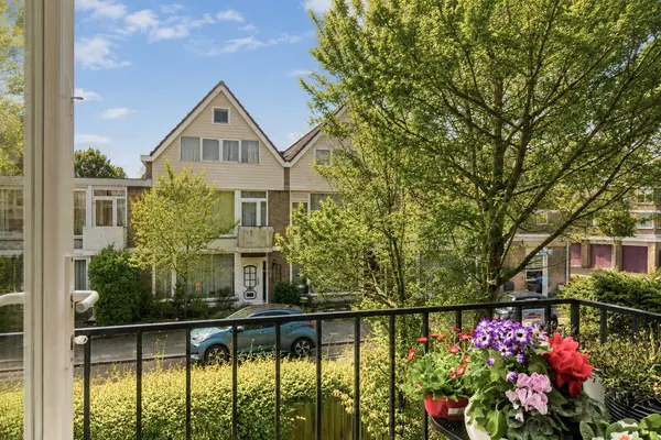 Debussystraat 39, Leiden