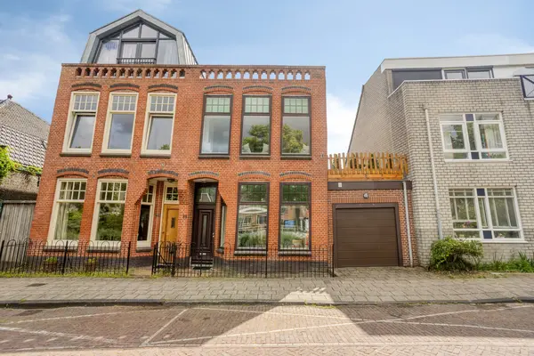 Haarlemmerweg 33