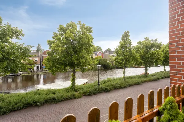 Haarlemmerweg 33, Leiden