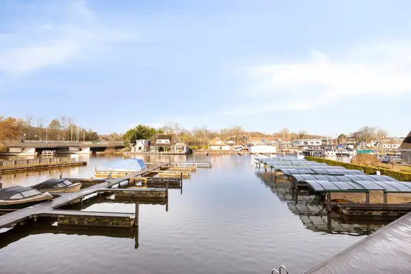 Veerpolder 1 016, Warmond