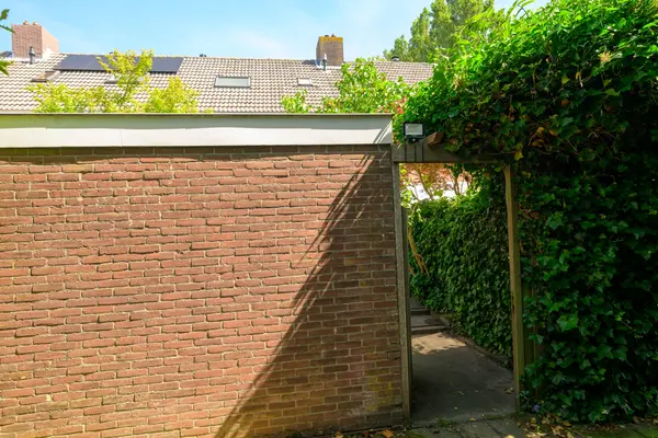 Lekstraat 8, Leiden