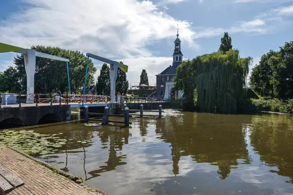 Lage Rijndijk 17D, Leiden