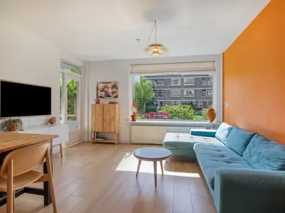 Foto 4 van Debussystraat 27