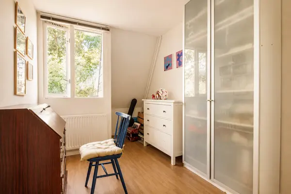 Lisdoddekreek 34, Leiderdorp