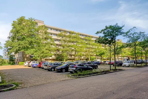 Aert van Neslaan 411, Oegstgeest