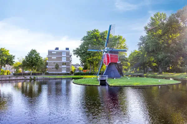 Aert van Neslaan 411, Oegstgeest