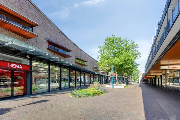 Aert van Neslaan 411, Oegstgeest