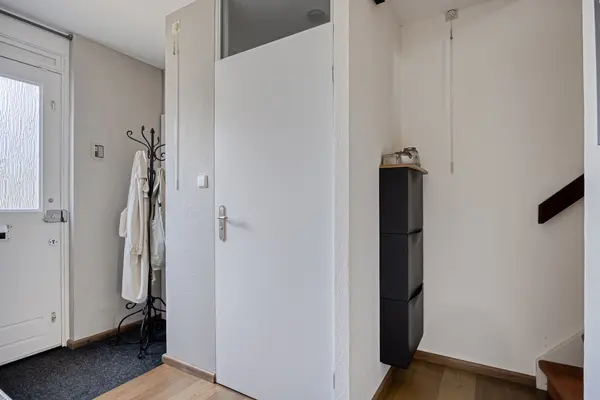 Lemsteraakwerf 5, Leiden