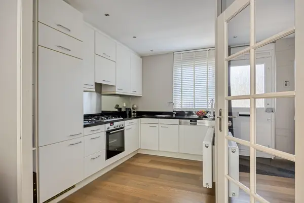 Lemsteraakwerf 5, Leiden