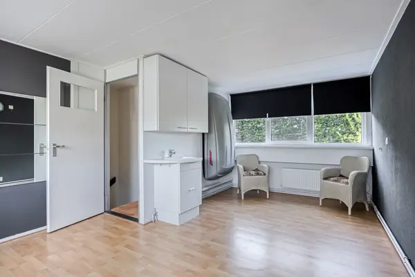 Lemsteraakwerf 5, Leiden
