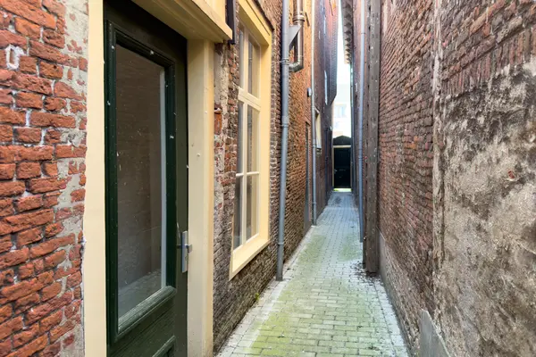 Apothekersdijk 12A, Leiden
