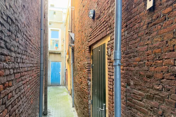 Apothekersdijk 12A, Leiden