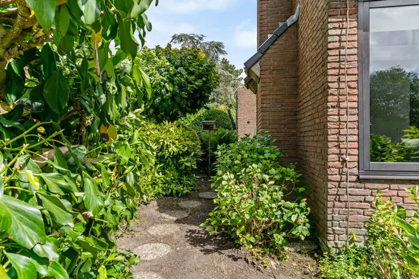 Oxfordlaan 1, Leiden