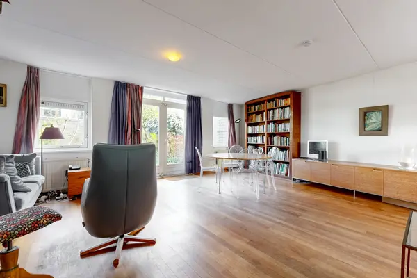 Chris De Jongstraat 8, Leiden