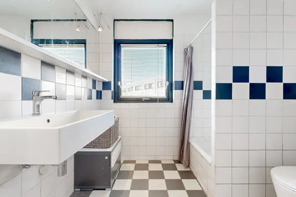 Chris De Jongstraat 8, Leiden
