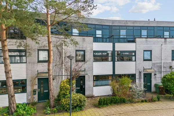Chris De Jongstraat 8, Leiden