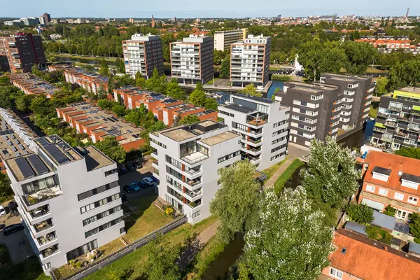 Julius Caesarlaan 98, Leiden