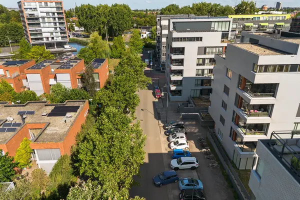 Julius Caesarlaan 98, Leiden