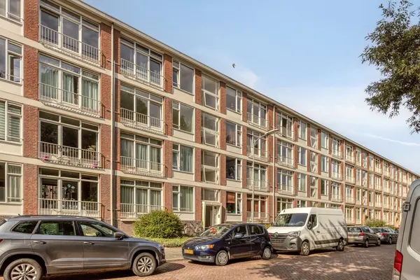 Spinozalaan 205, Voorburg