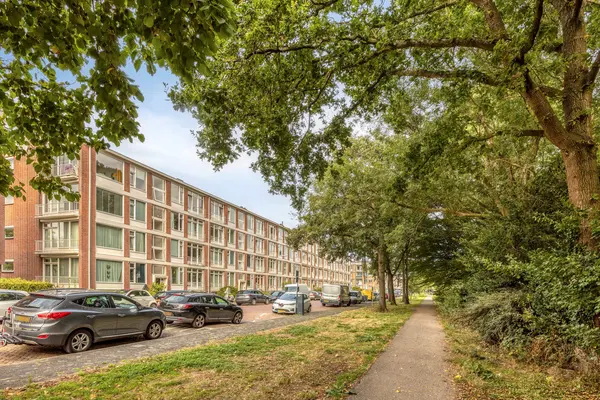 Spinozalaan 205, Voorburg