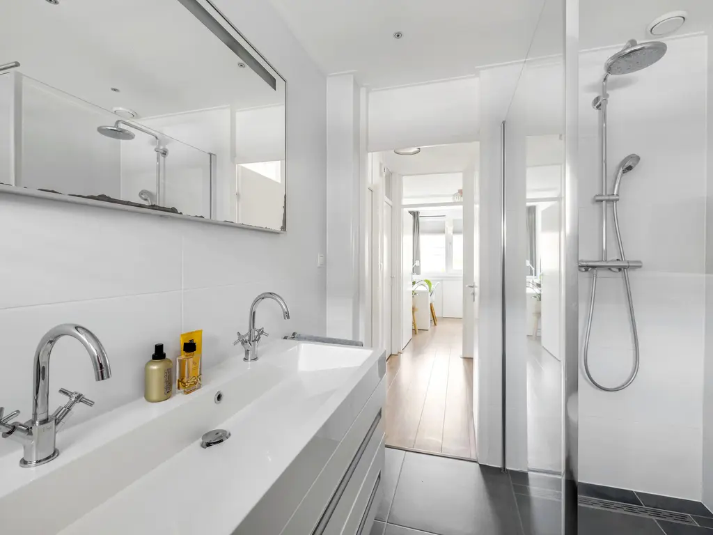 Lamoen 3, BRIELLE