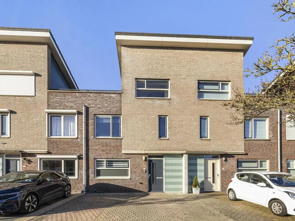 Slotlaan 39, OOSTVOORNE