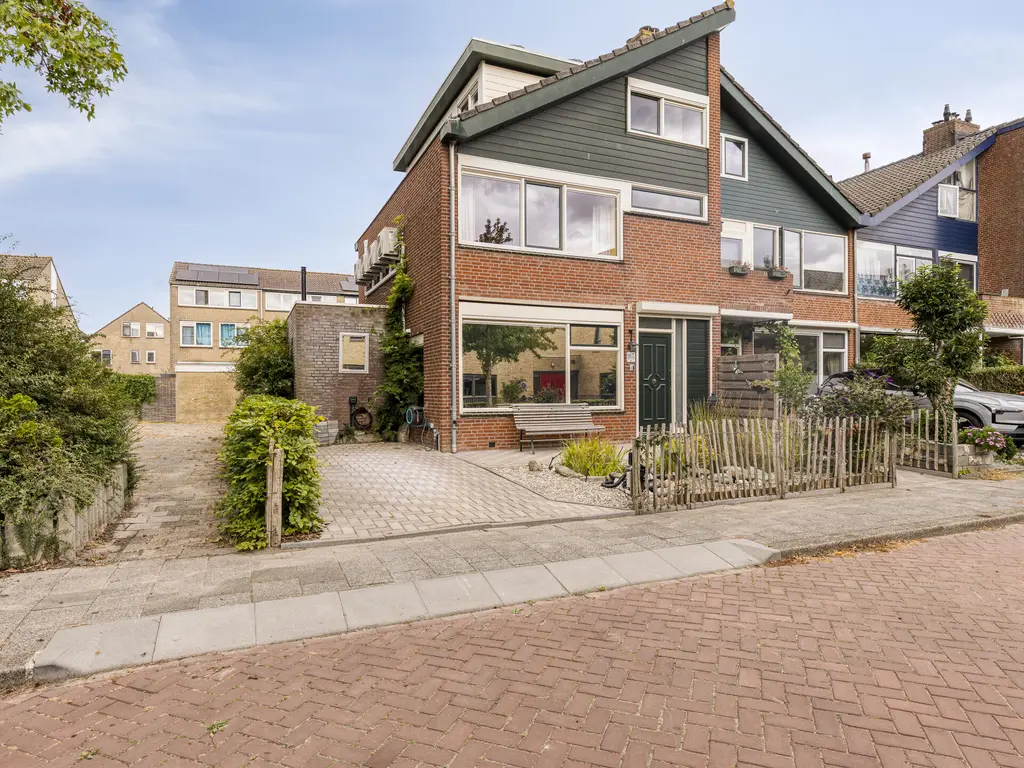 H W Croeslaan 12, VIERPOLDERS
