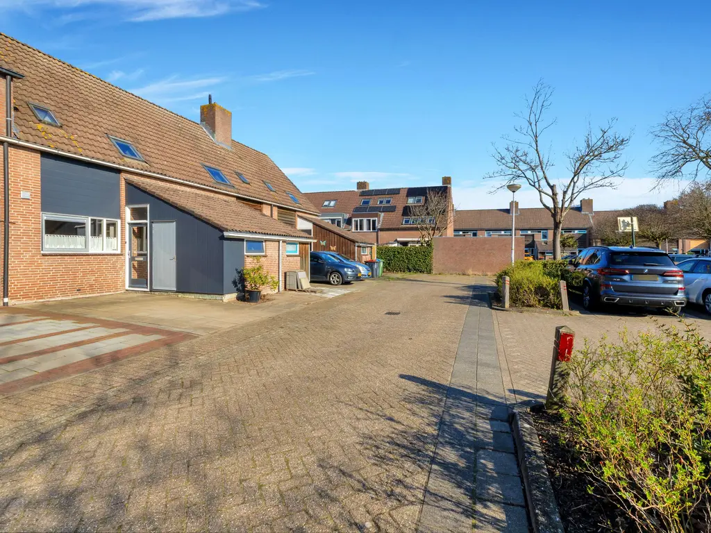 Vaart 44, BRIELLE