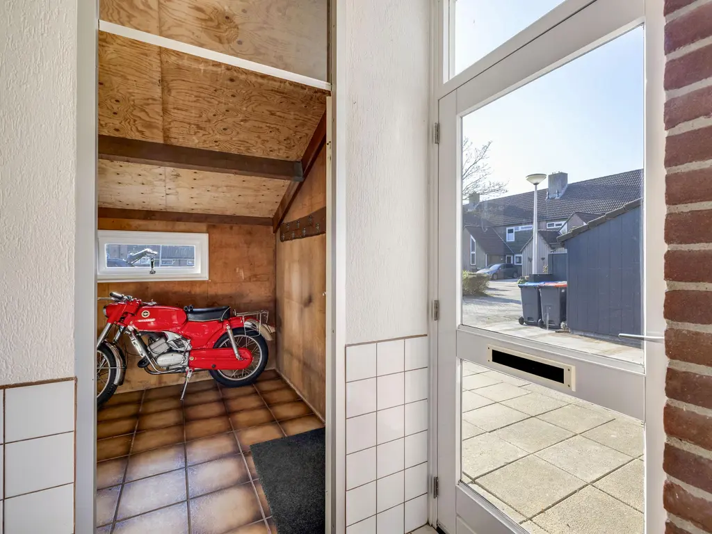 Vaart 44, BRIELLE