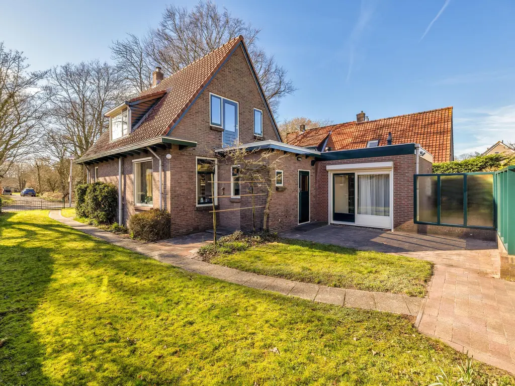 Zandweg 58, OOSTVOORNE