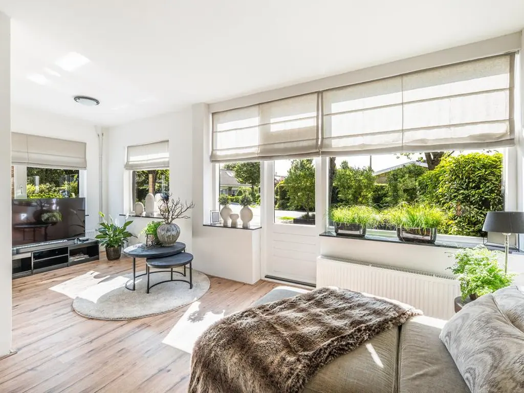 Lijsterbeslaan 10, OOSTVOORNE
